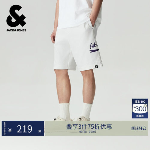 OVERSIZED版型，双侧湖人队字母刺绣设计，