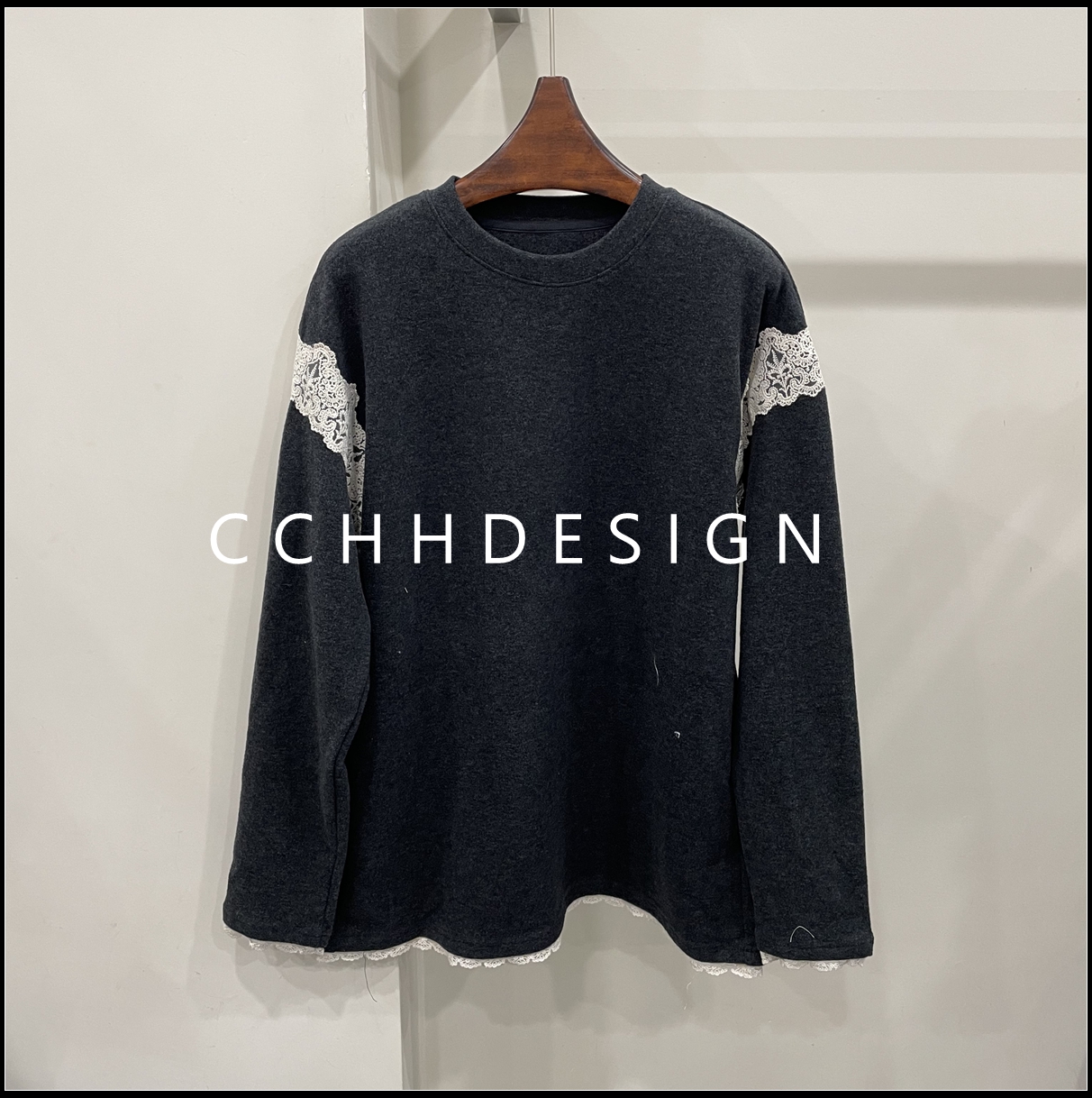 欧洲站女装2025冬季新款洋气百搭宽松时尚拼接设计感长袖T恤上衣