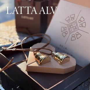 latta 高颜值送男生女生闺蜜节日礼物 alvor女神节饰品香膏情侣款