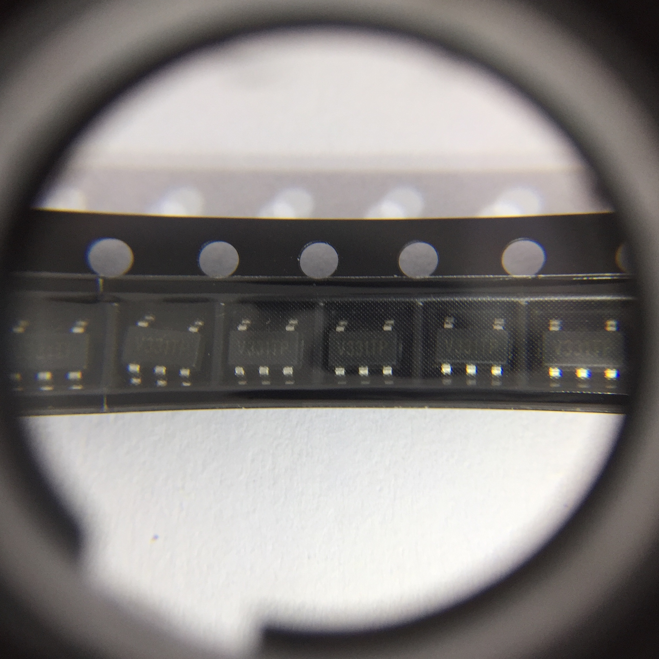 原装正品 贴片 LMV331TP-TR 封装SOT-23-5 电压比较器芯片 台舟