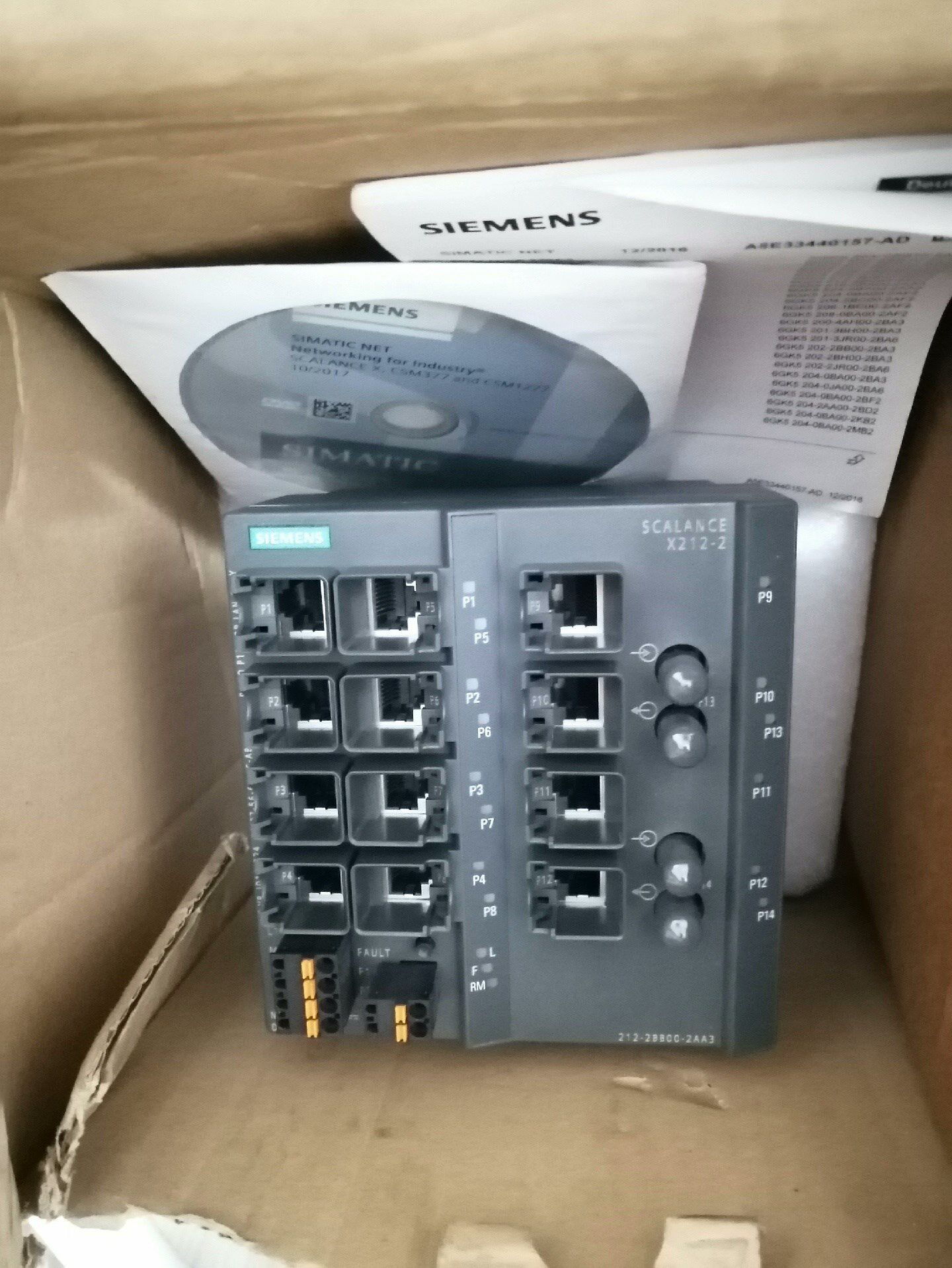 6GK5212-2BB00-2AA3 6GK5 212-2B拍前请询价