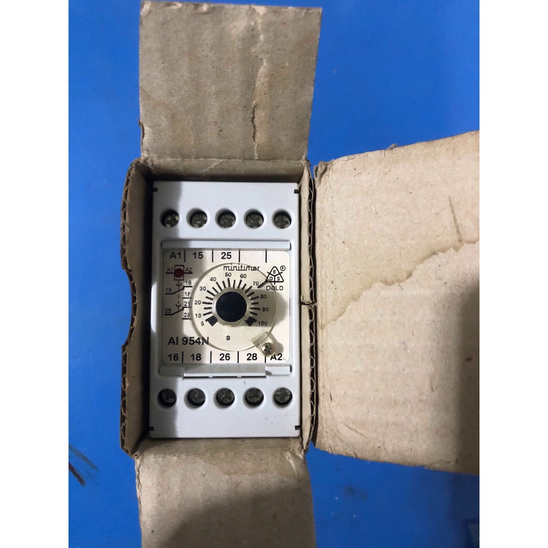 全新AI 954N.82继电器多德DOLD AI 954N全新拍前请询价