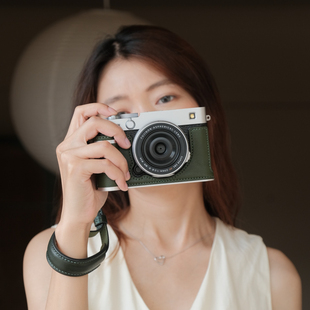 富士xe5真皮手柄保护套xm5手柄底座皮套x100vi相机套牛皮相机包