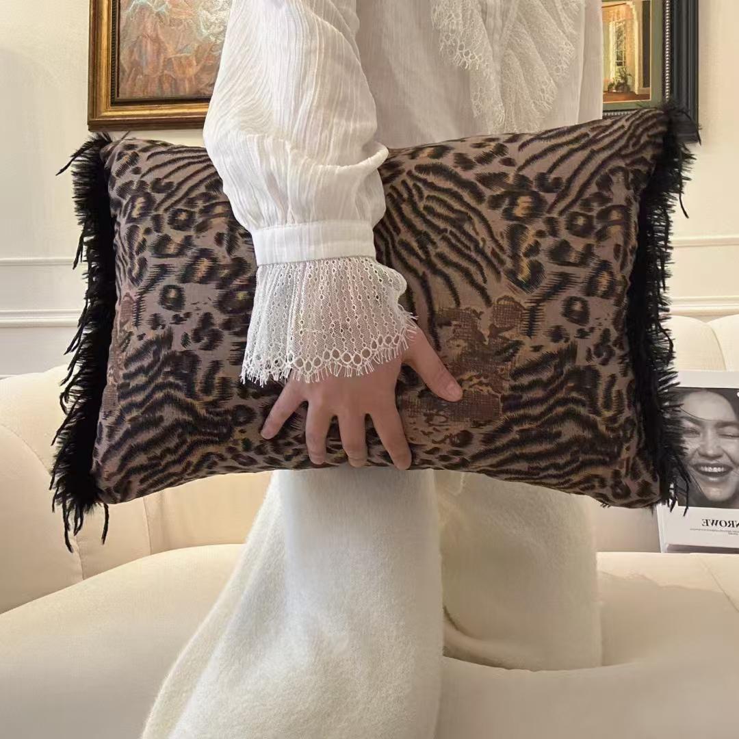 豹纹流苏抱枕客厅沙发靠枕