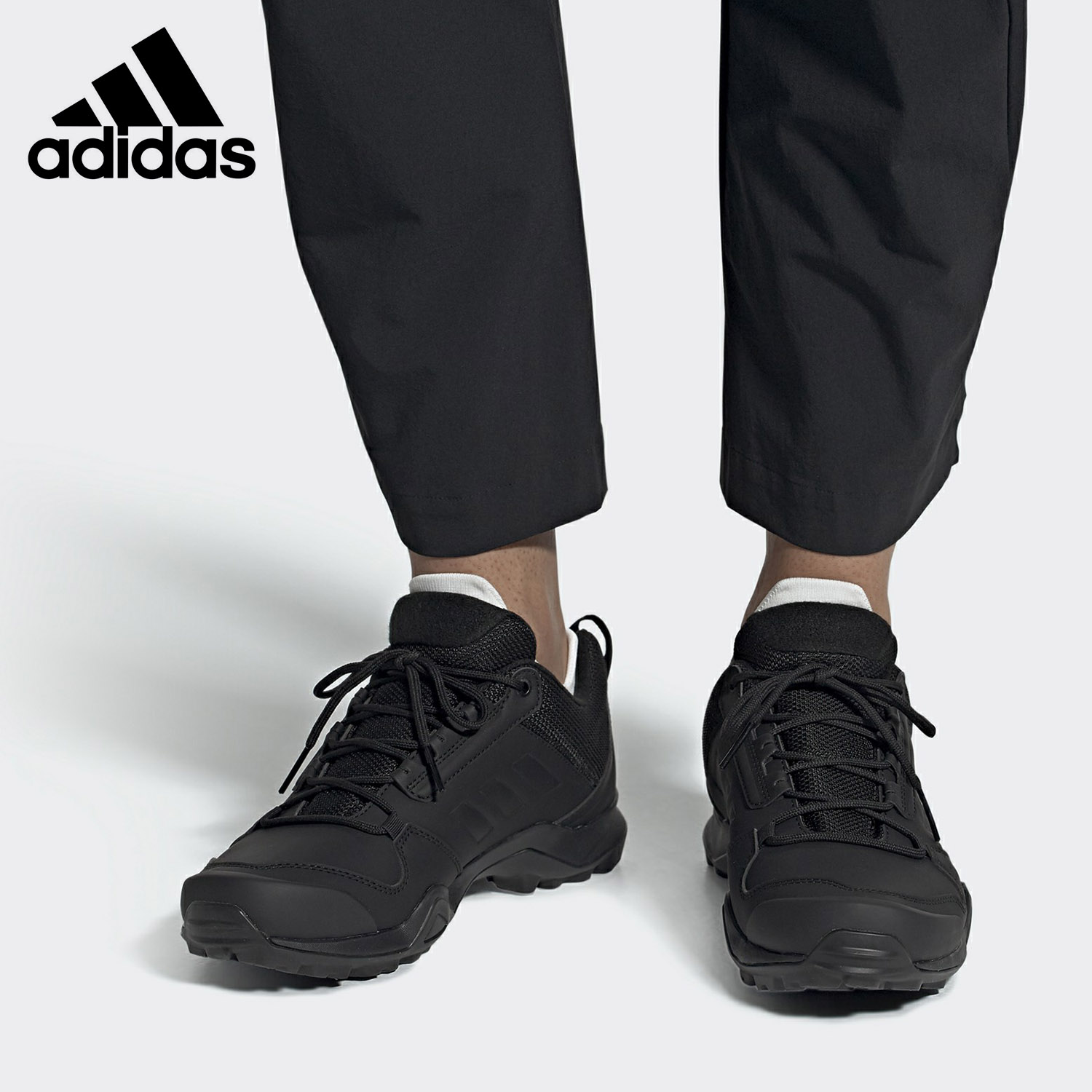 阿迪达斯正品男子户外运动鞋