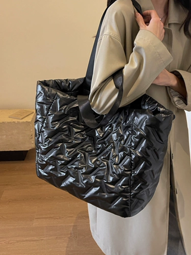 Демисезонная вместительная и большая сумка через плечо, небольшая универсальная сумка на одно плечо с пухом