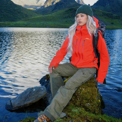 卡盛火焰橙色冲锋衣外套