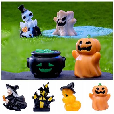 Multicolor Miniature Witch Figurine Ghost Castle Halloween C