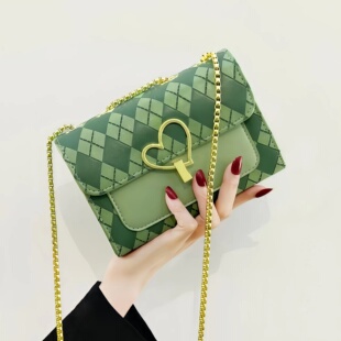 今年流行包包女士2024新款斜挎包女小众设计女包链条包单肩小方包