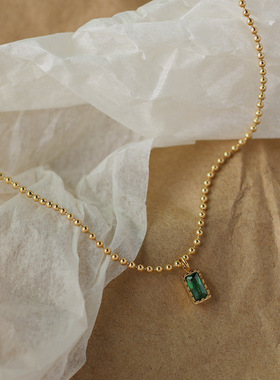 轻奢祖母绿小方钻钛钢镀金锁骨项链保色高级轻奢女2023年新小