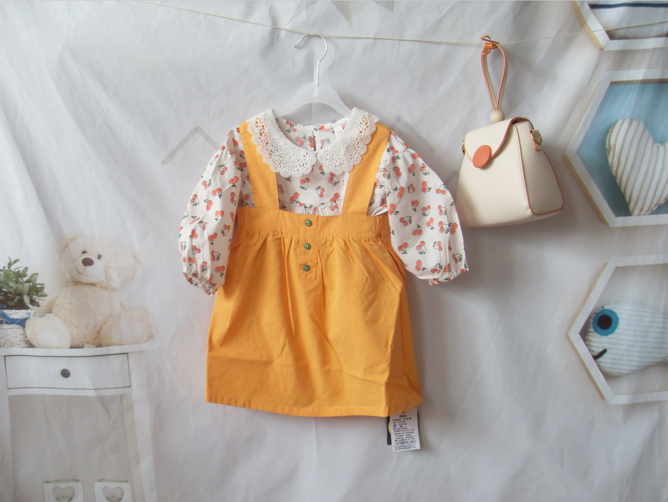 自然纯棉连衣裙童装洋气女可爱背带春