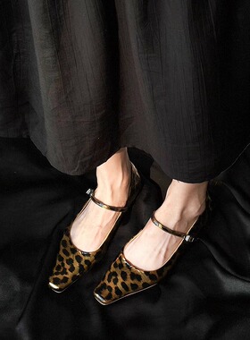 割草机老k 豹纹浅口一字带复古风漆皮单鞋女 方头猫跟鞋2026新款