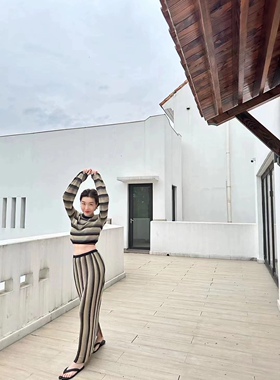 可做小礼服 金葱亮丝 biling狠闪~条纹上衣包臀半身裙 Yvonne Fan