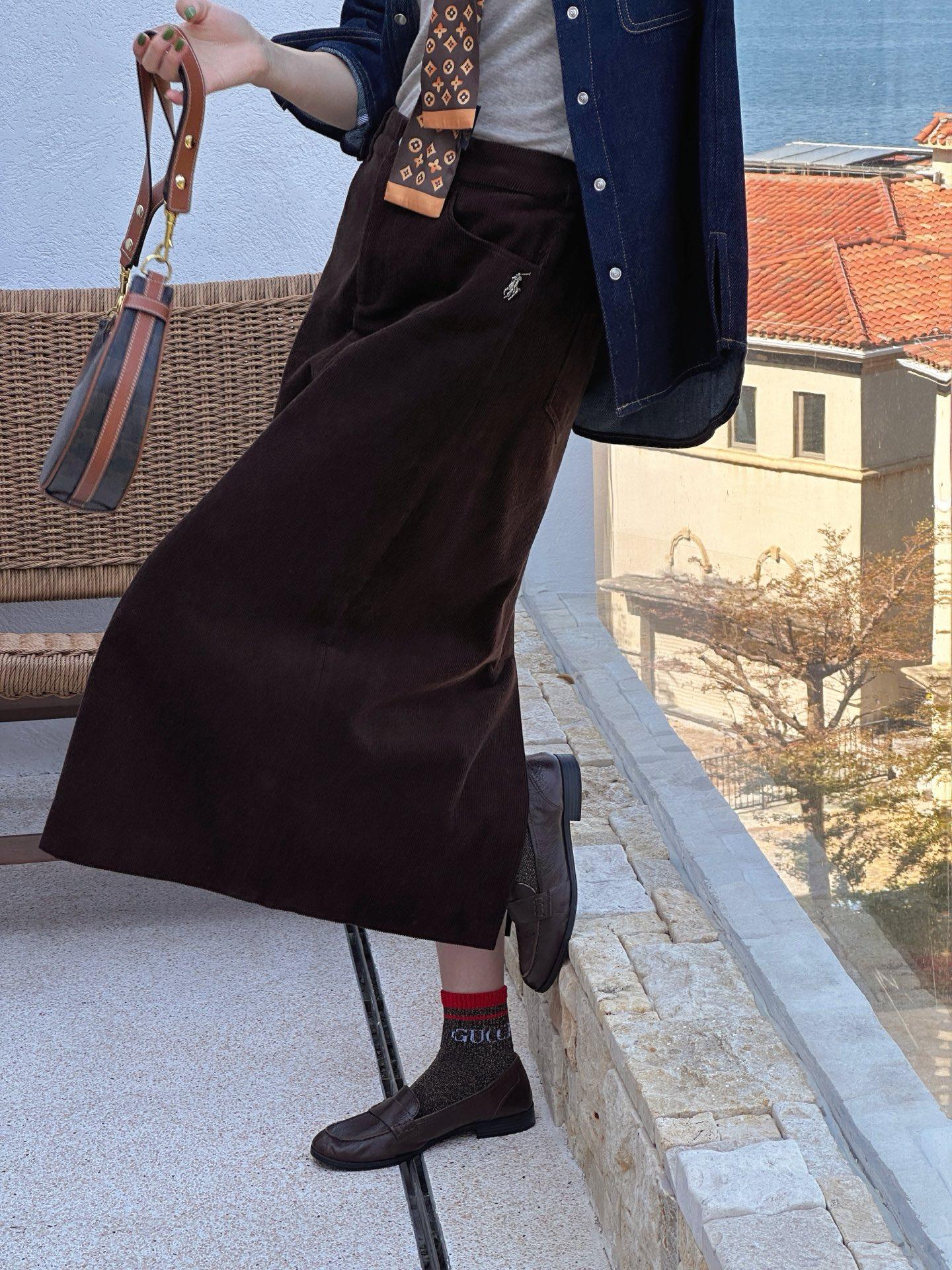 26早春新款 老钱复古 重回巅峰席卷秀场贯穿四季灯芯绒直筒半身裙,女装/女士精品,半身裙,淘宝优惠券,粉丝福利购,淘宝优惠卷