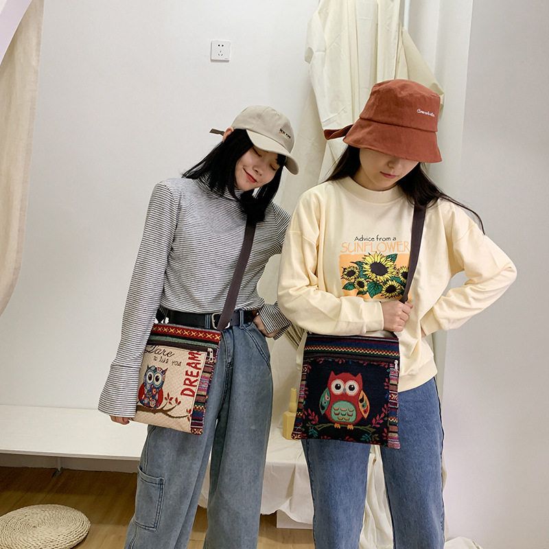 新款时尚休闲包斜挎小包民族风刺绣拼接单肩斜跨潮流直播货帆布包