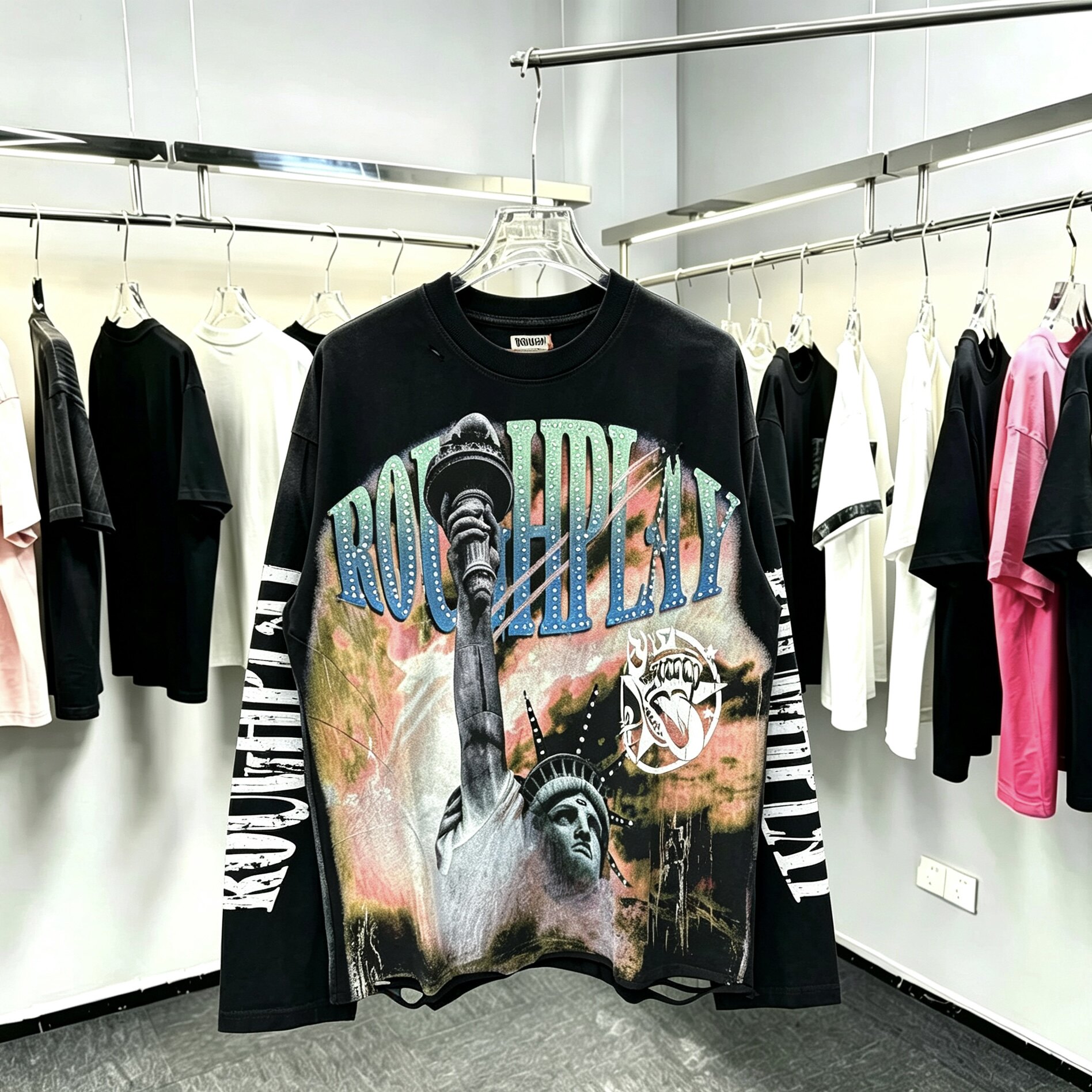 ROUGHPLAY自由女神烫钻做旧破洞长袖T恤复古水洗潮牌宽松打底上衣