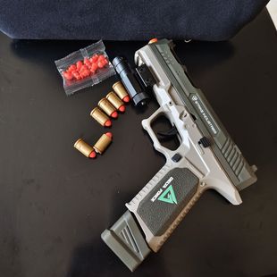 G18三角洲行动修脚大师神器手枪模型可连发抛壳游戏周边安全玩具