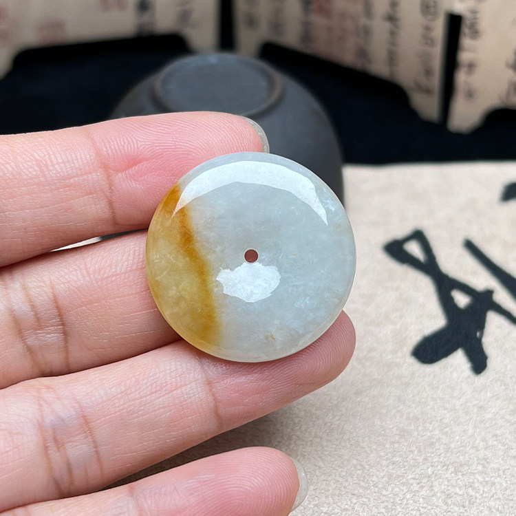 缅甸天然黄翡翠A货平安扣吊坠