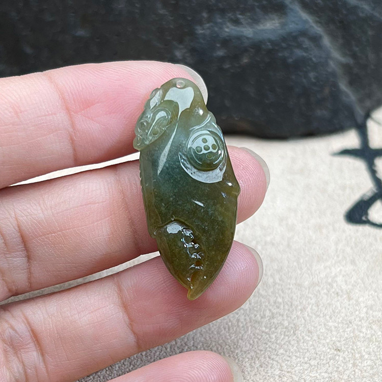 天然缅甸翡翠A货蟹钳横财就手