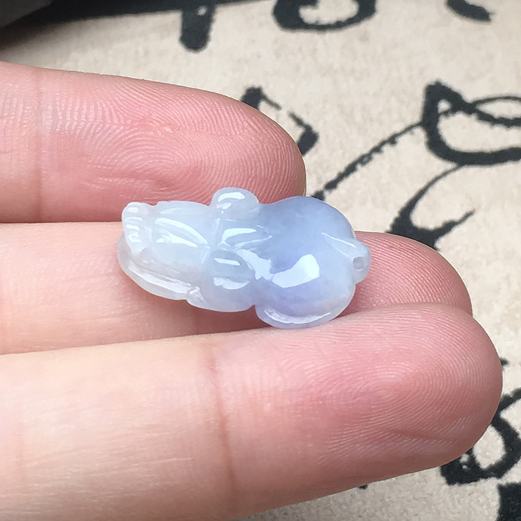 玉石寨A货翡翠貔貅吊坠送证