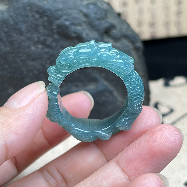 危地马拉A货翡翠龙指环送证书图片