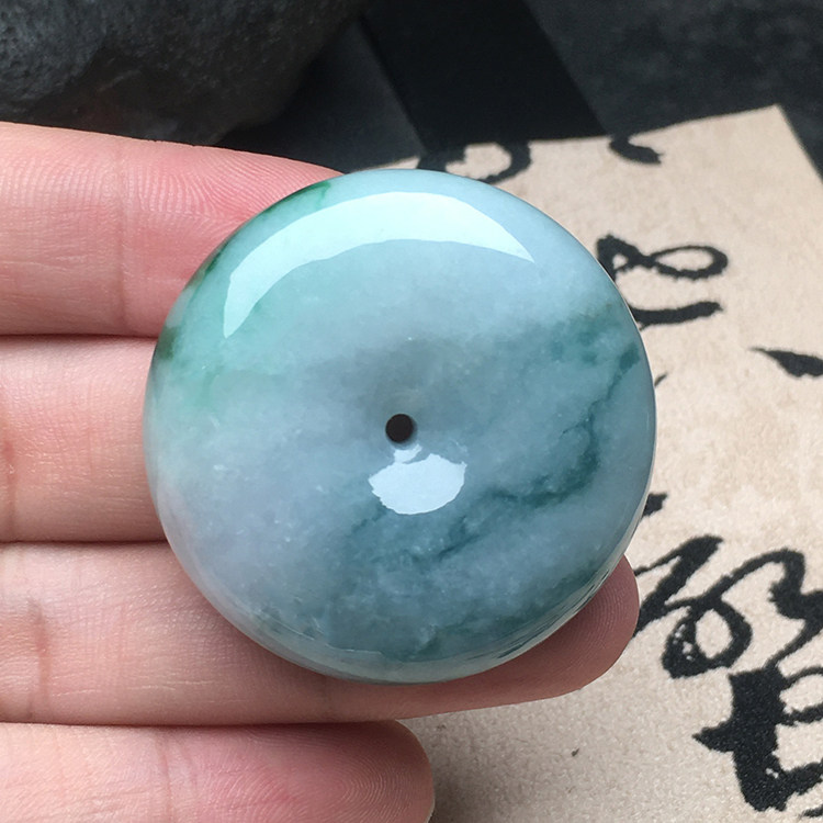 玉石寨A货翡翠平安扣送证