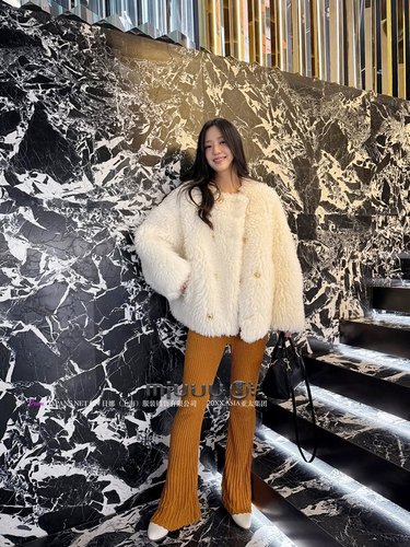 日娜高奢20XXASIA BUYER 12 hmo 小香风皮毛一体羊羔毛皮草外套女