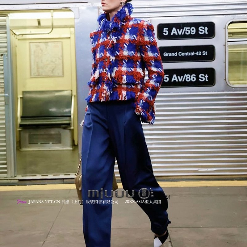 日娜高奢20XXASIA BUYER 12 fgo 新款撞色气质高智风短上衣外套女