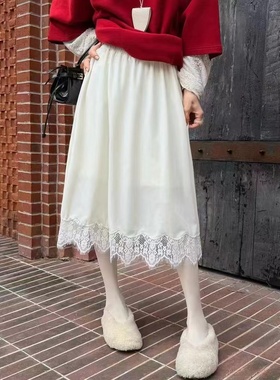 DD STY【冬款上新】小众设计下摆拼接蕾丝钩花丝绒半裙 9896