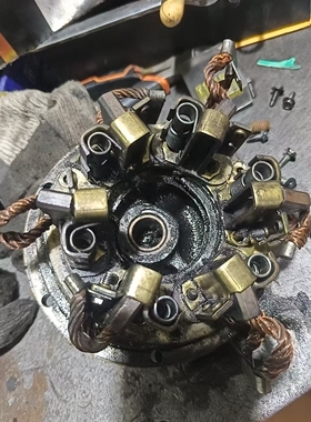 卡特匹勒起动机碳刷架