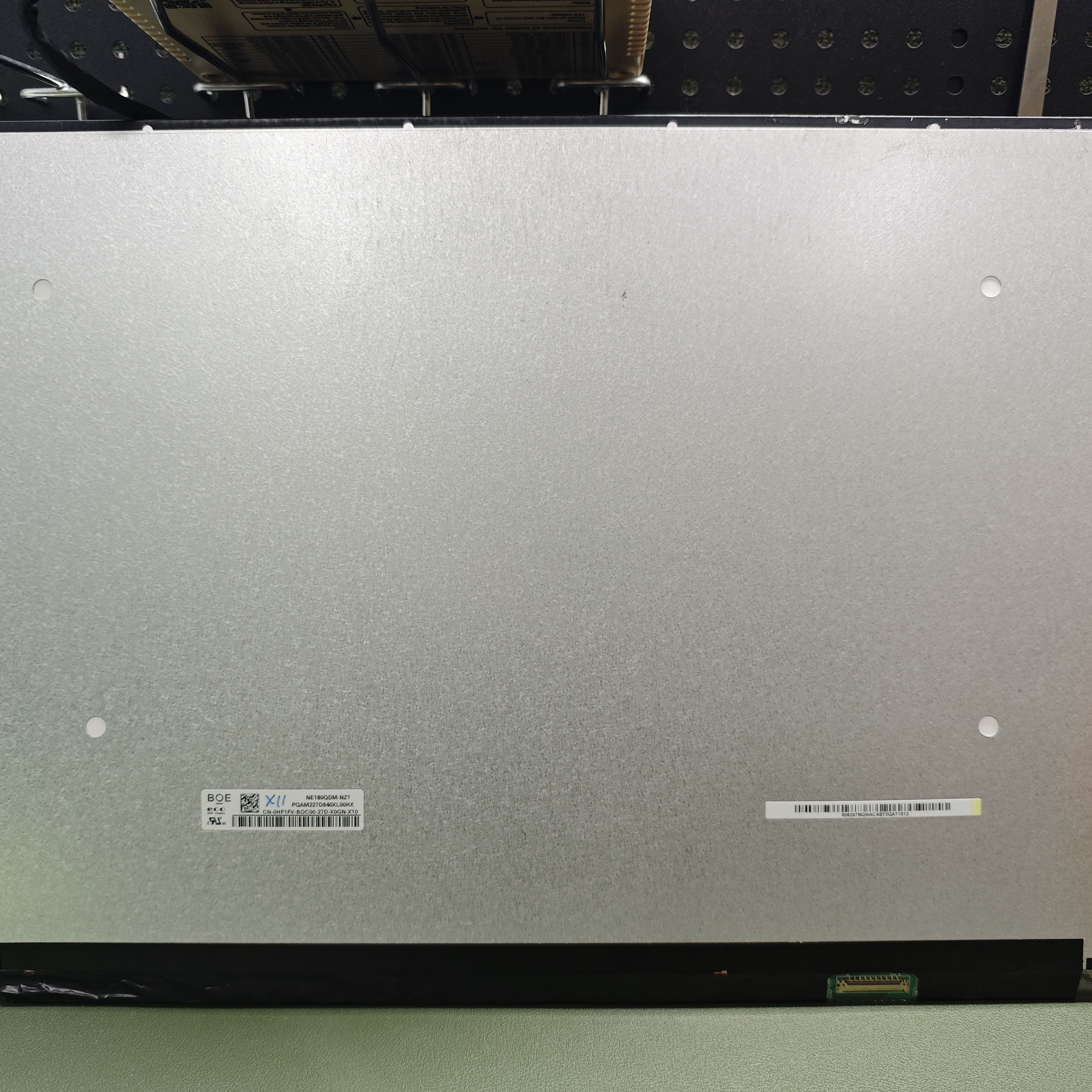 M18屏幕18寸2.5K165HZ 100色域NE180QDM-NZ1/N180GME-GAA