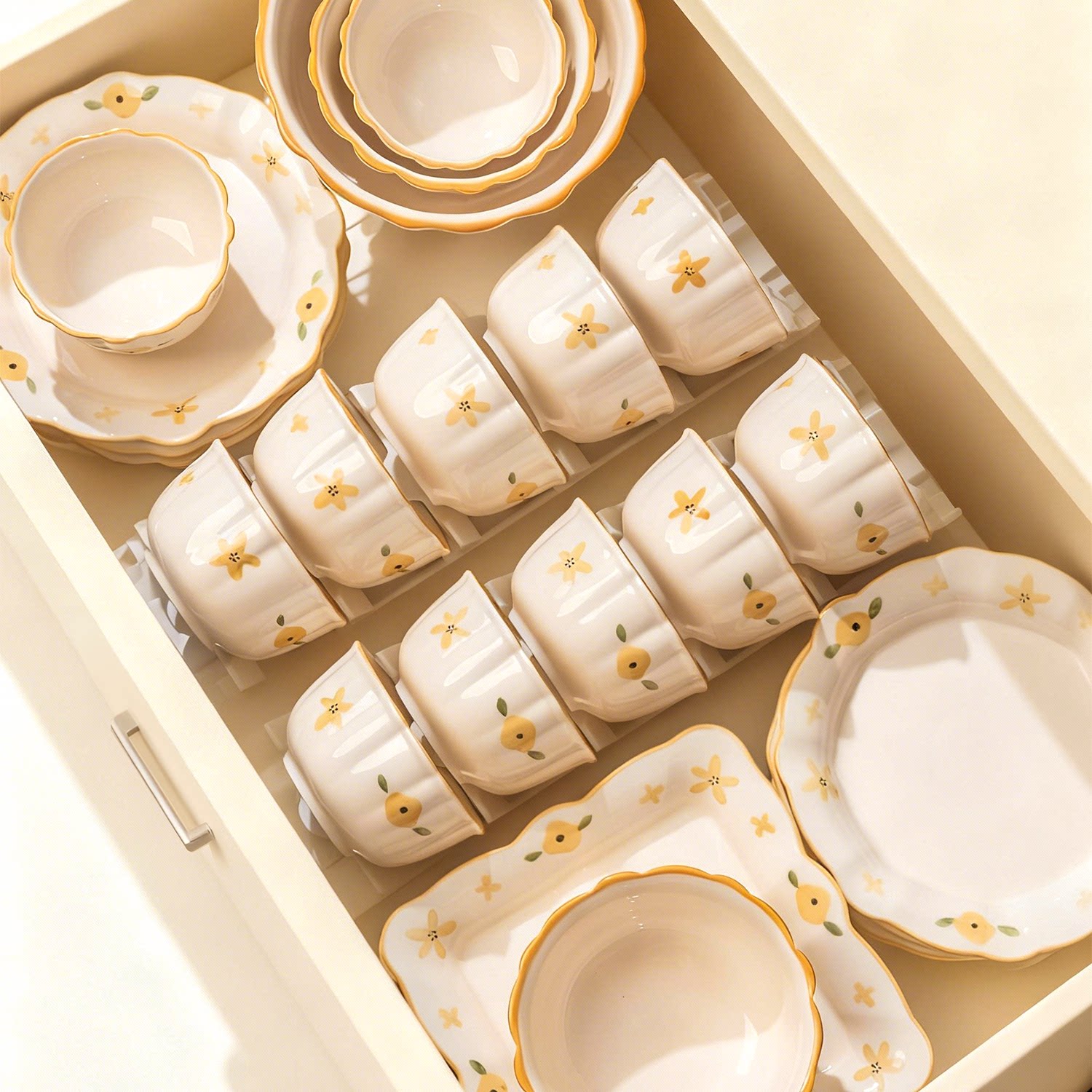 碗家用2026新款高颜值奶油风陶瓷碗盘餐具整套釉下彩碗筷盘子套装