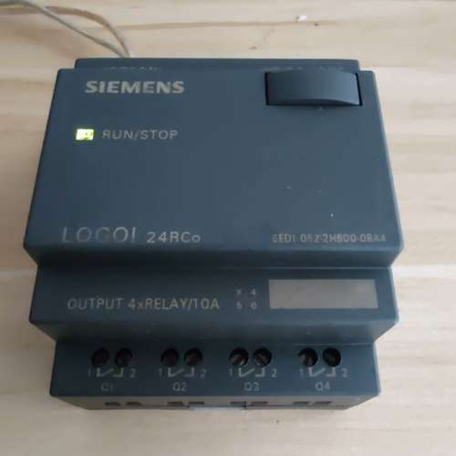 6ED1052-2HB00-0BA4有3台，外观如图，