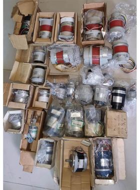 堡盟BAUMER超声波传感器UNDK30P1712/S14，