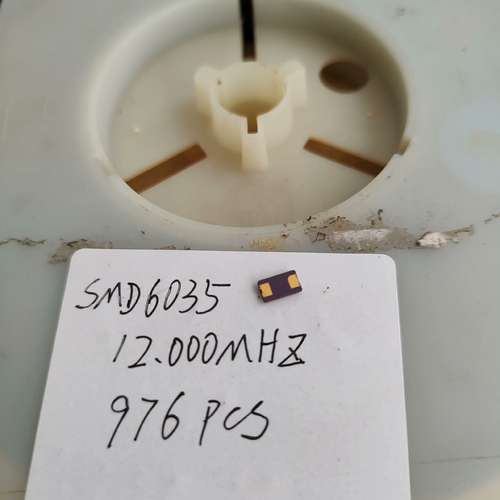 无源晶振SMD6035，12.000MHZ有976pcs