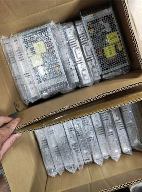 可来博机柜专用插排，吕壳，2米线速插头