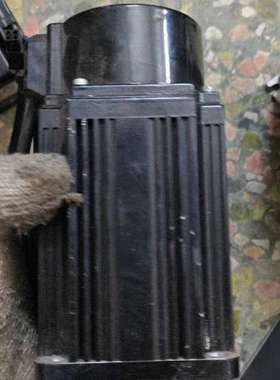 ZSNC伺服电机驱动器套装，型号130ST-M06025，功