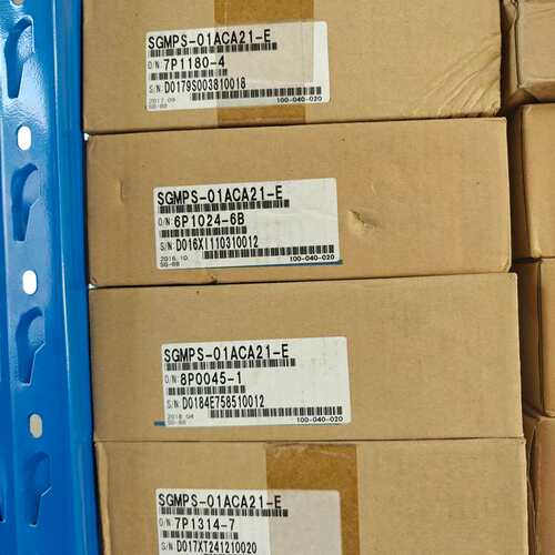 可维修全新安川伺服电机 SGMPS-01ACA2-E。议价