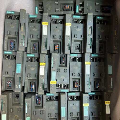 可维修6ES7151-3BA23-0AB0西门子接口模块，带侧板，议价