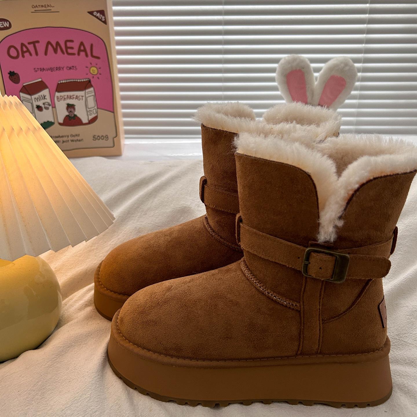 厚底皮毛一体中筒雪地靴女款2025新款冬季加绒保暖毛绒东北大棉鞋