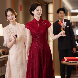 红色喜婆婆婚宴装2026新款高贵年轻新中式妈妈婚礼旗袍礼服小个子
