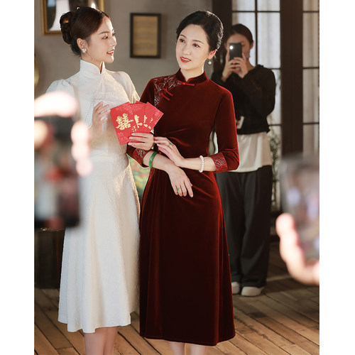 酒红色金丝绒婚宴敬酒服高级感