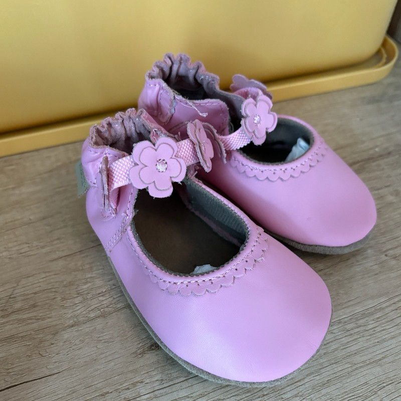 robeez美国春夏白色不掉跟女童鞋