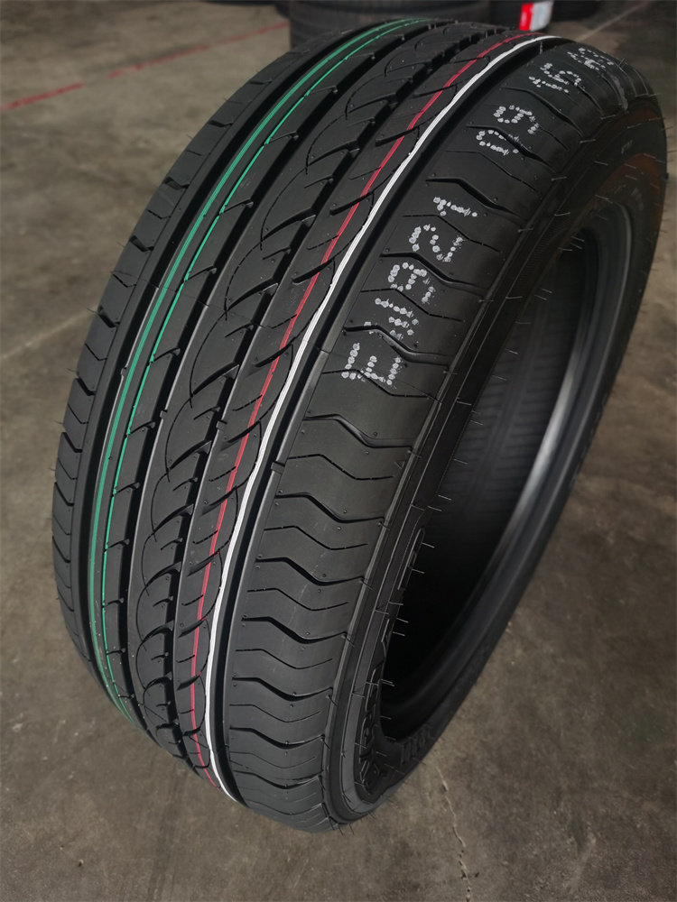 17寸乐路驰轿车轮胎195 205 215 225 235 245/40 45 50 55 65 r17