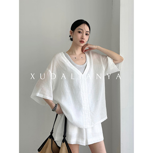 徐大脸吖定制 夏季白色套装天丝亚麻V领衬衫上衣阔腿短裤两件套女