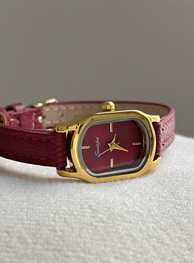 黑金小方形手表女士2025新款小众轻奢方形复古学生腕表百搭石英表