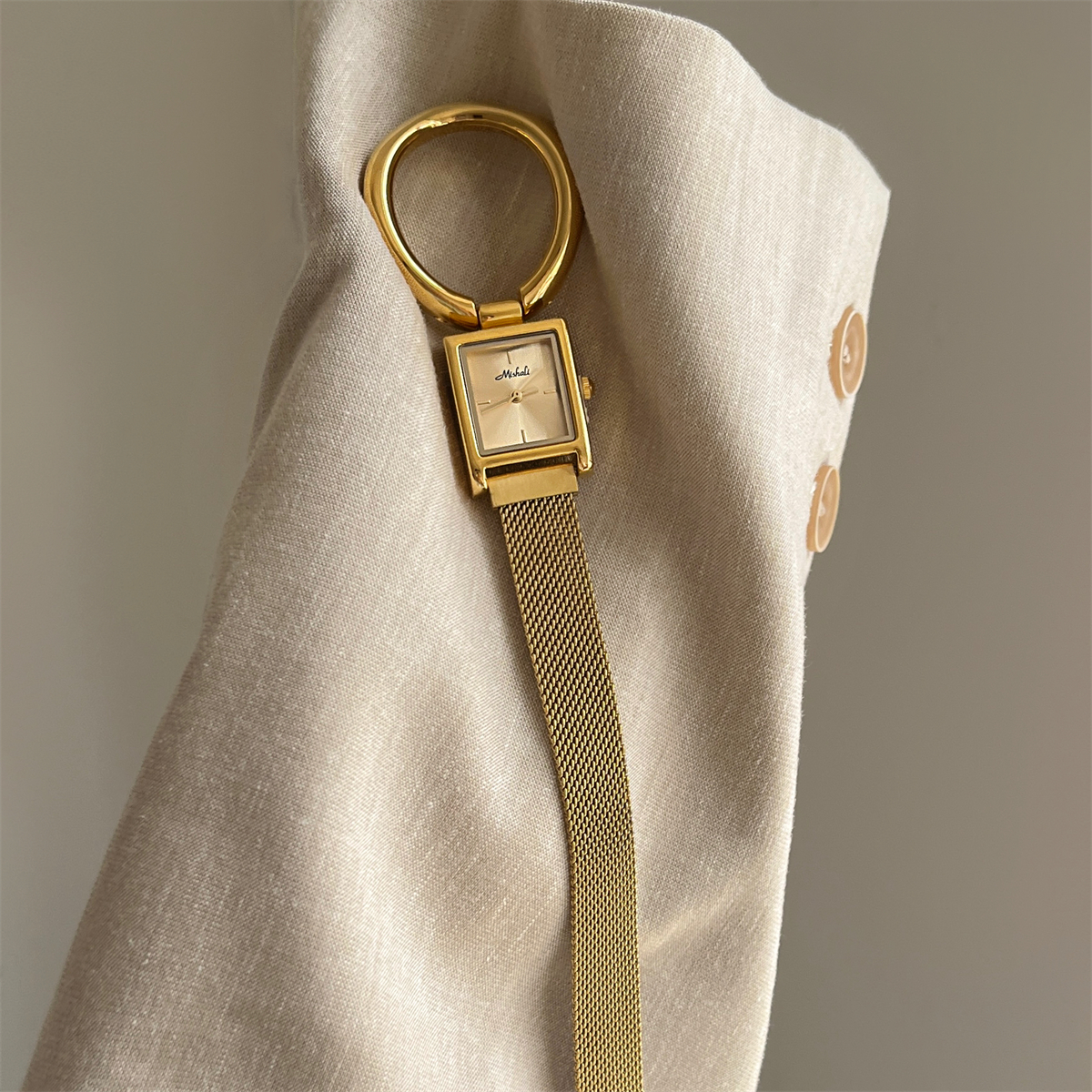 米莉莎大圆环方形磁吸扣网带手表