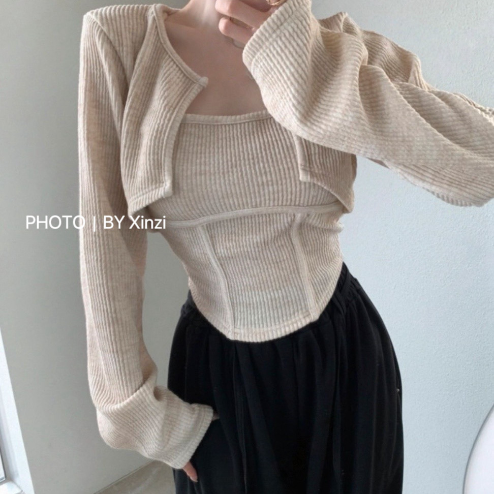 辛子韩国代购韩式针织吊带短款开衫两件套装女收腰百搭显瘦上衣,女装/女士精品,毛针织衫,淘宝优惠券,粉丝福利购,淘宝优惠卷