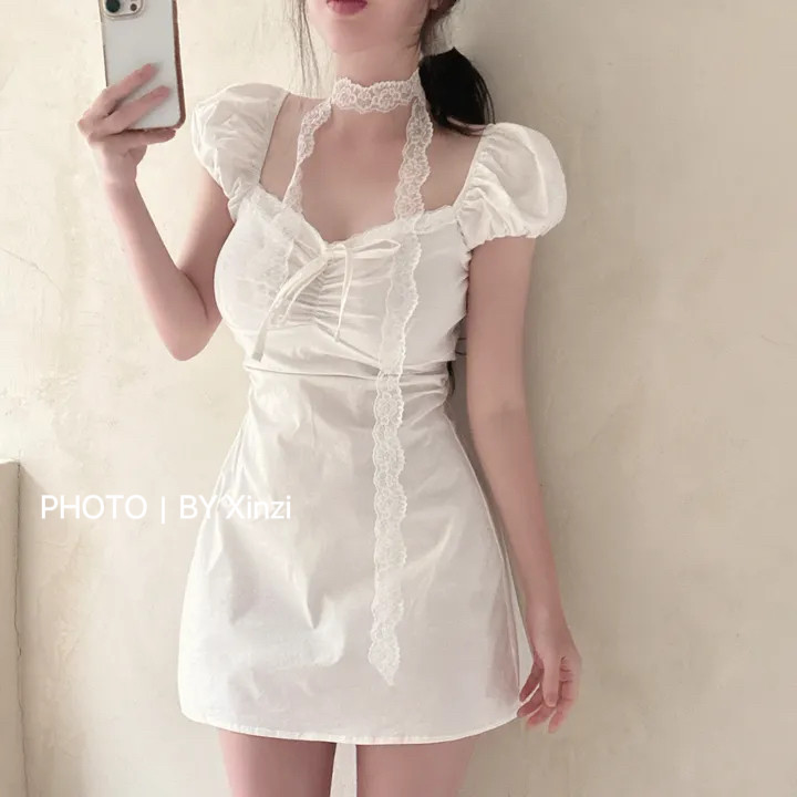 法式甜美蕾丝飘带泡泡袖连衣裙