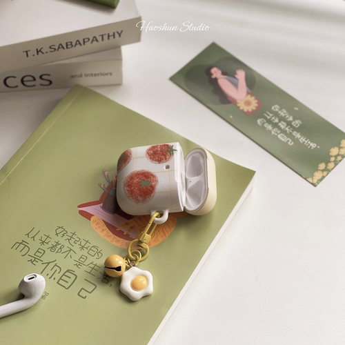 蜡笔番茄适用于Airpods5/2代保护套AirPods4硬耳机套aipodspro3可爱卡通AirPodspro2/airpods3磨砂菲林耳机壳